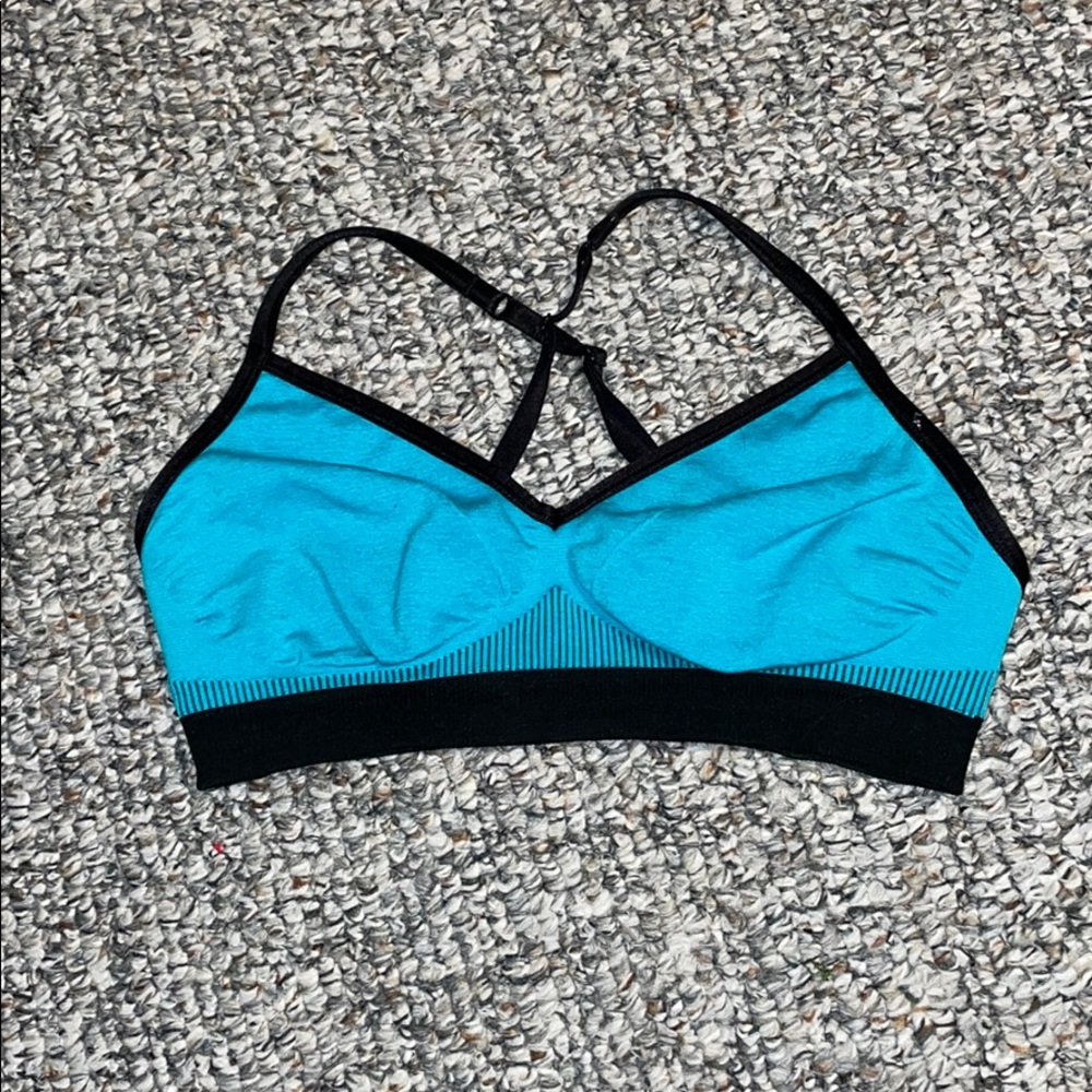 Lulu lemon sports bra